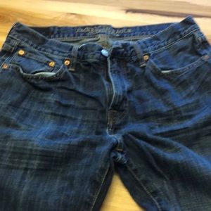 Men’s American eagle boot cut jeans barely worn